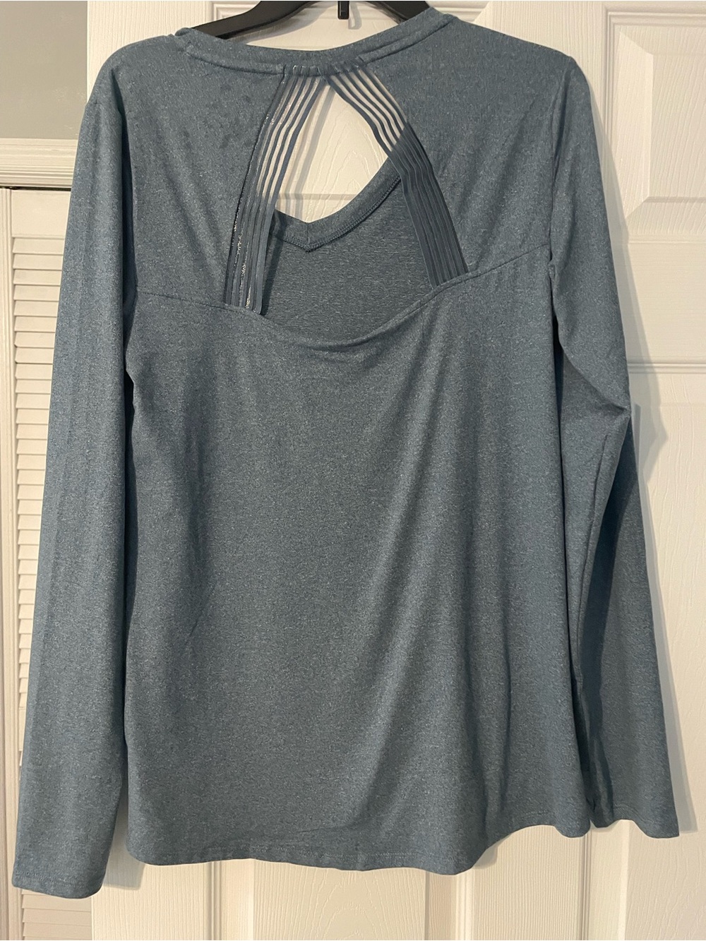 NWT BCG Legion Blue Strappy Back V-Neck I Long Sleeve Top - 0515 - Picture 3 of 3